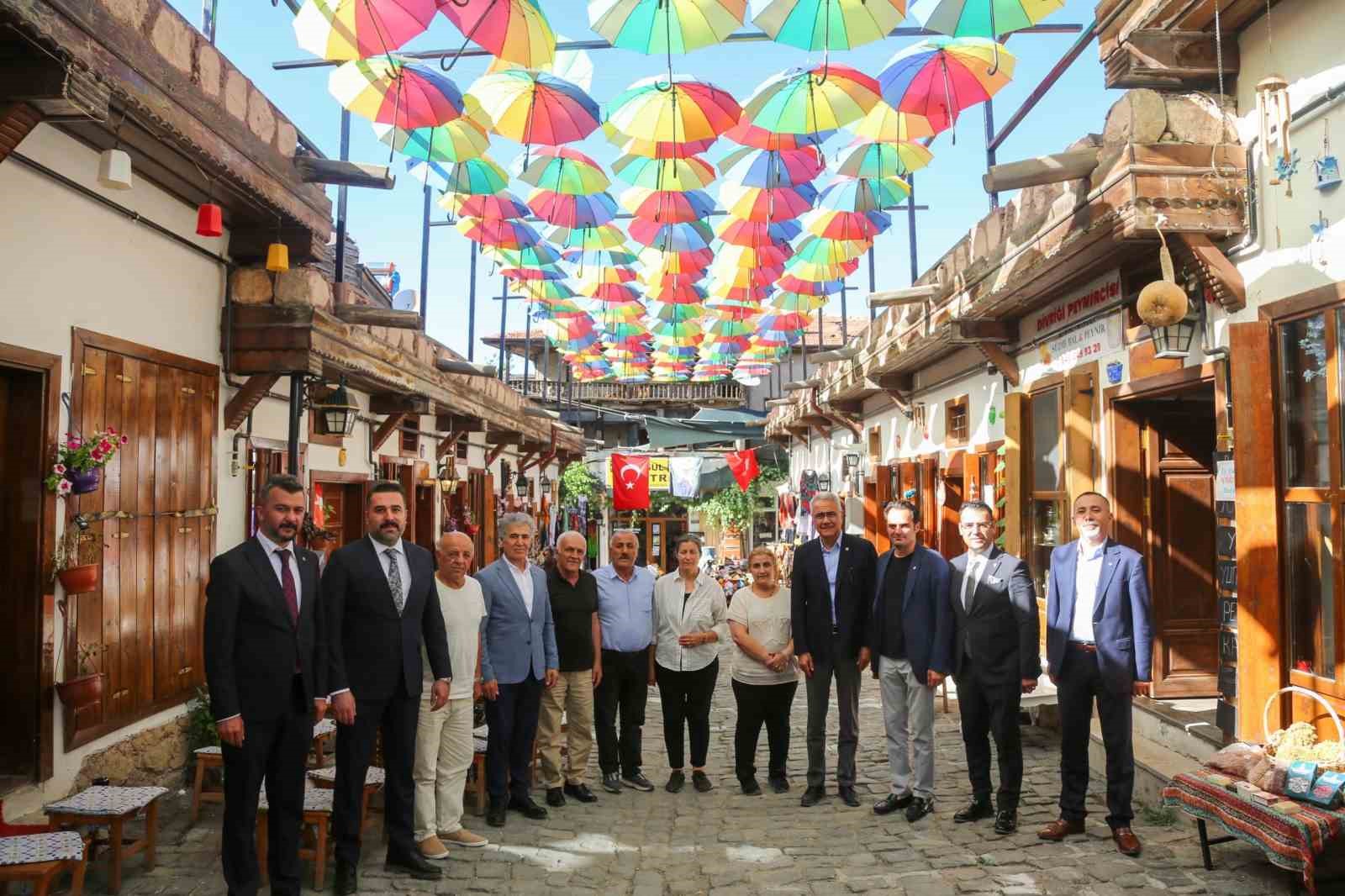 Ticaretin kalbi Divriği’de attı