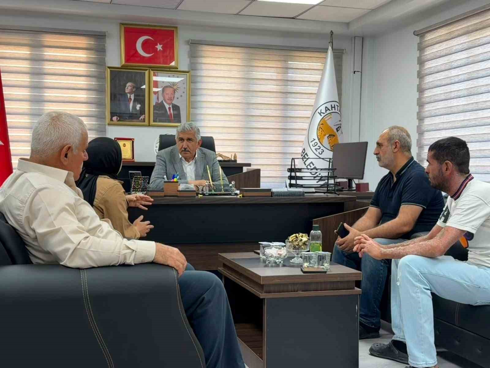 Başkan Hallaç, hemşehri buluşmalarında vatandaşlarla bir araya geliyor