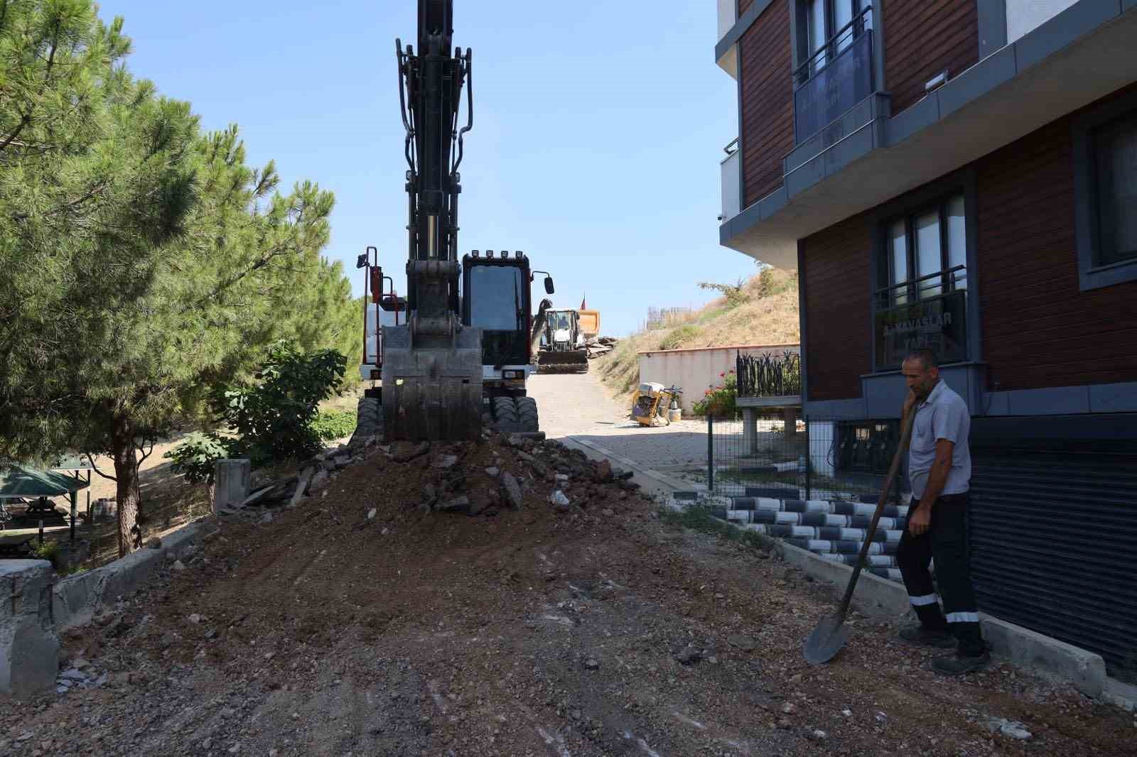 Darıca’da cadde ve sokaklarda yenileme mesaisi