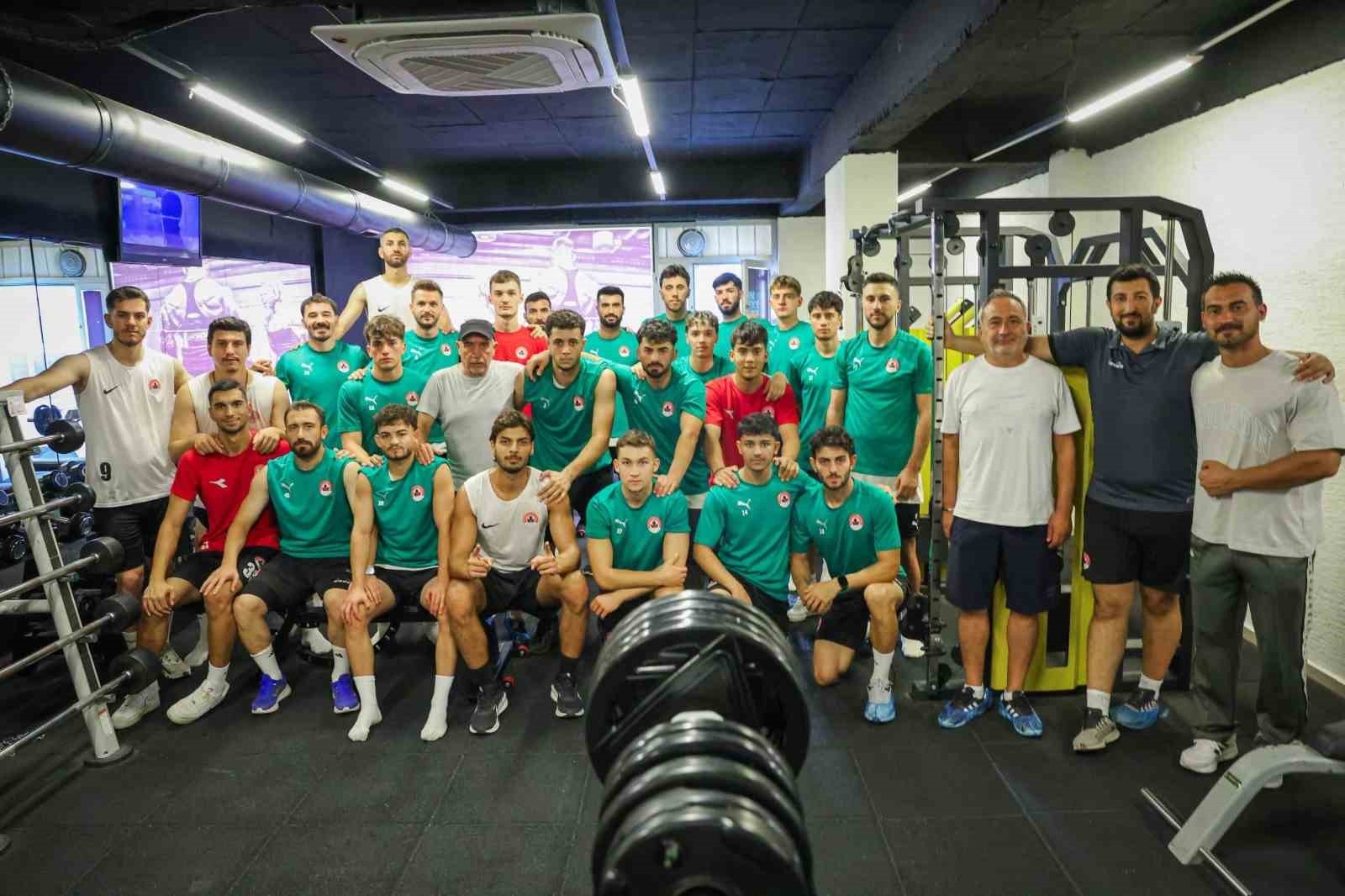 İncirliova Belediyespor güne salon çalışmasıyla başladı
