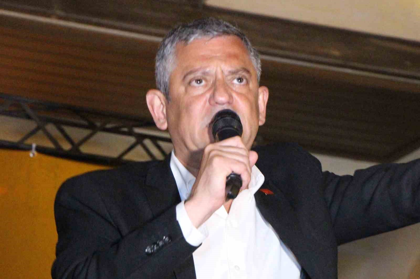 &Ouml;zg&uuml;r &Ouml;zel: "Ne b&ouml;l&uuml;nmenin, ne kavganın peşindeyiz"