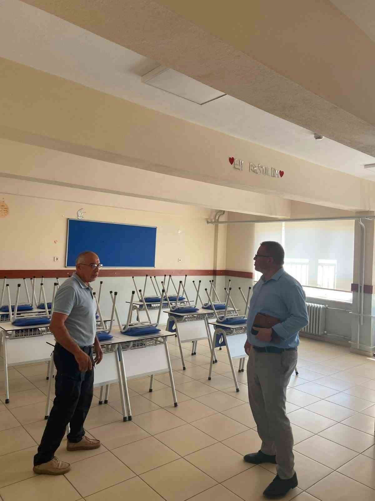 Karacasu&rsquo;da okullar yeni eğitim yılına hazırlanıyor