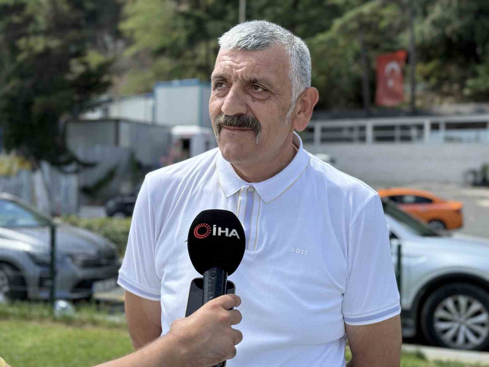 İBB&rsquo;nin y&uuml;r&uuml;tt&uuml;ğ&uuml; Rumeli Hisarı restorasyonu 6 yıldır bitmedi: İşleri azalan &ccedil;evre esnafı &ccedil;ileden &ccedil;ıktı
