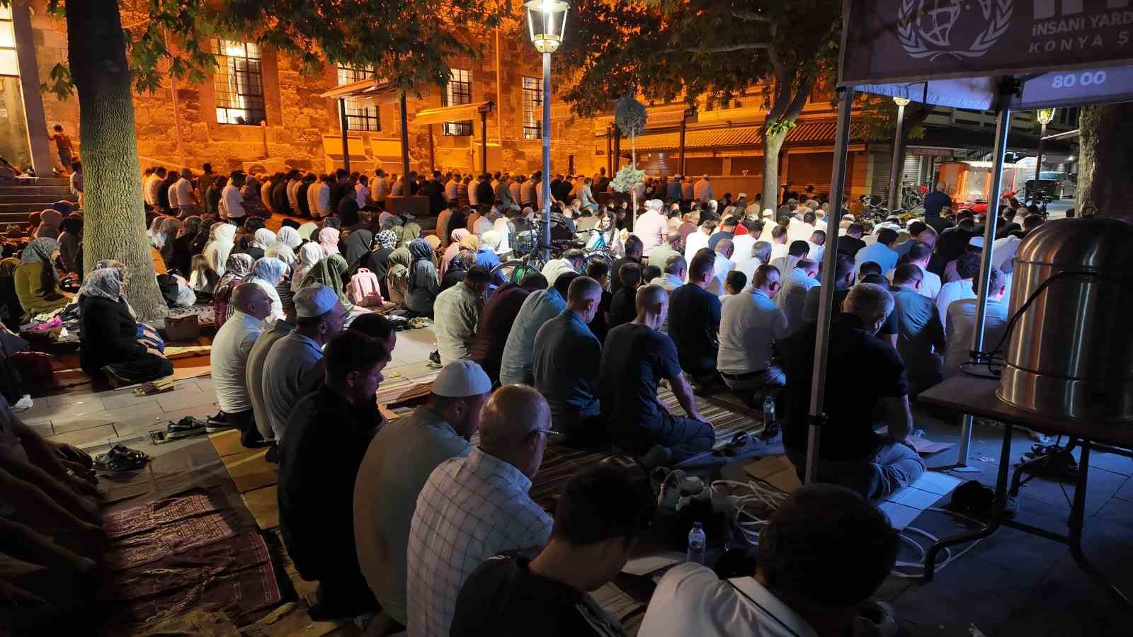 Konya&rsquo;da Mevlid Kandili coşkusu