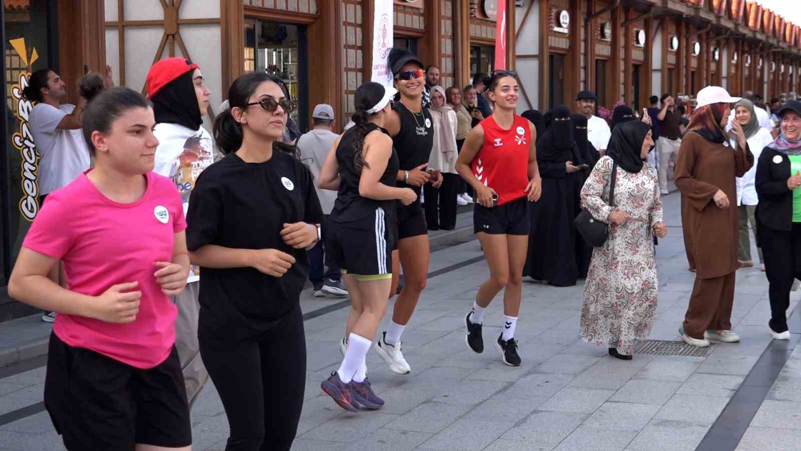 Rize’de 5 kilometrelik halk koşusu
