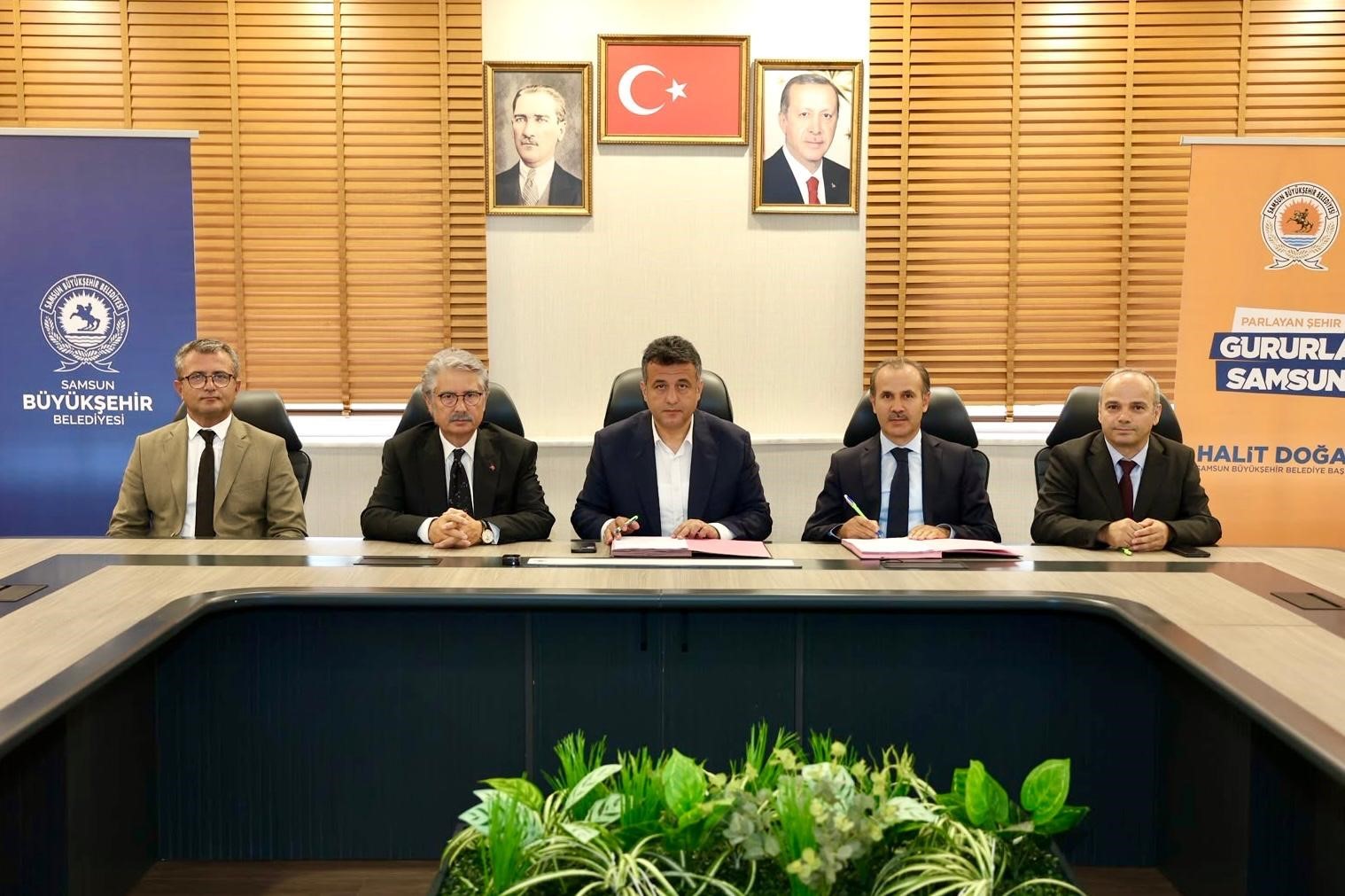 &Ccedil;arşamba Ordu Kalesi g&uuml;n y&uuml;z&uuml;ne &ccedil;ıkarılacak