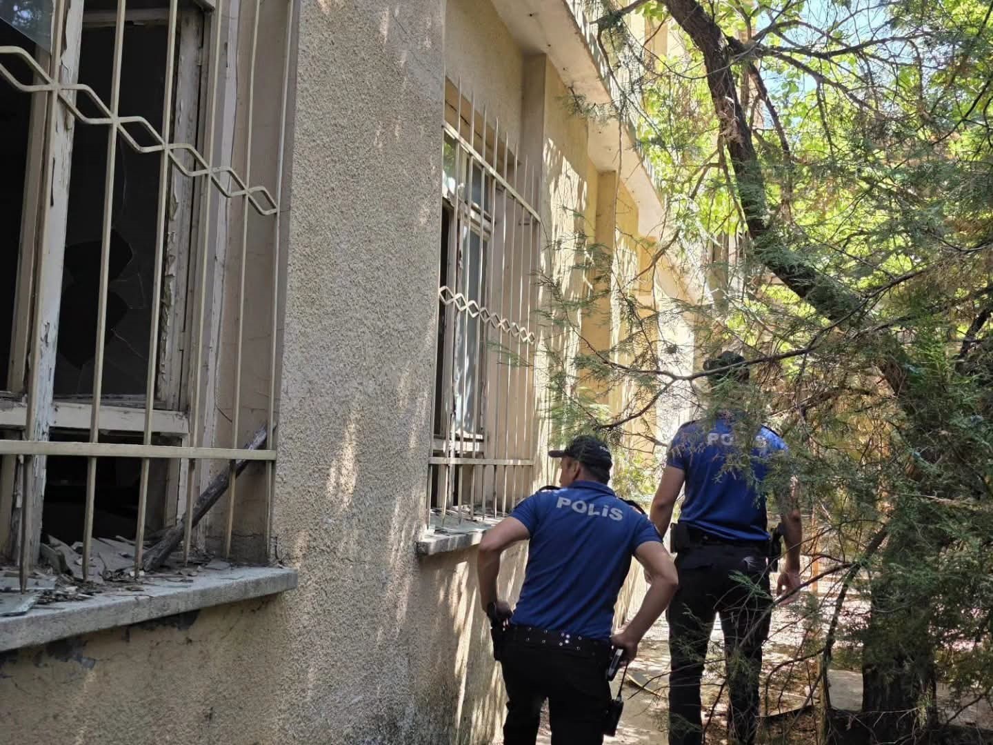 Sandıklı’da okul çevreleri ve öğrenci servisleri denetlendi