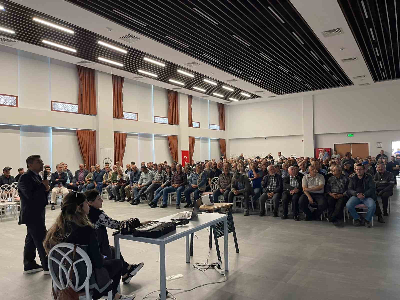 Bilecik’te çiftçilere B-REÇETE eğitimi