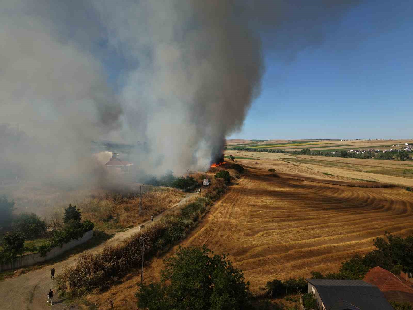 Tekirdağ’daki yangının boyutu havadan görüntülendi