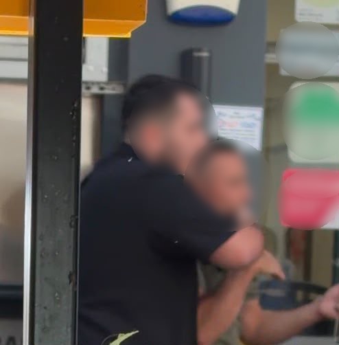 Kırklareli’nde bir şahsın babasını darbettiği anlar kameraya yansıdı