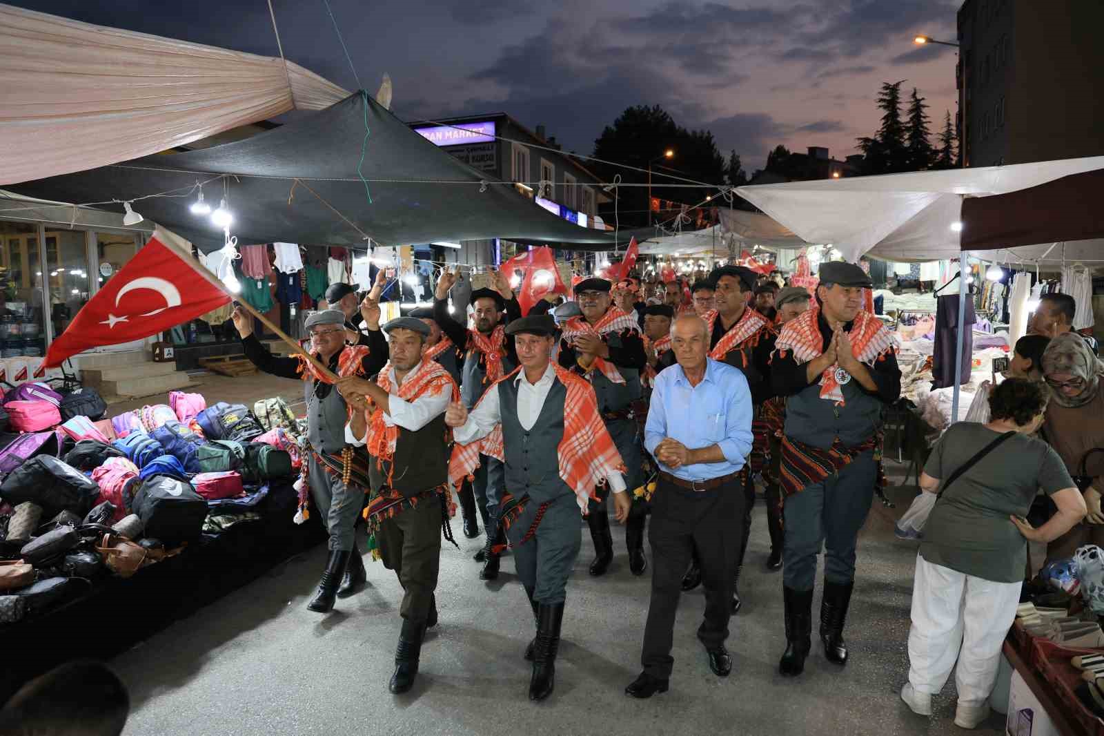 10. Çameli Festivali geleneksel Yörük göçü yürüyüşü ile başladı