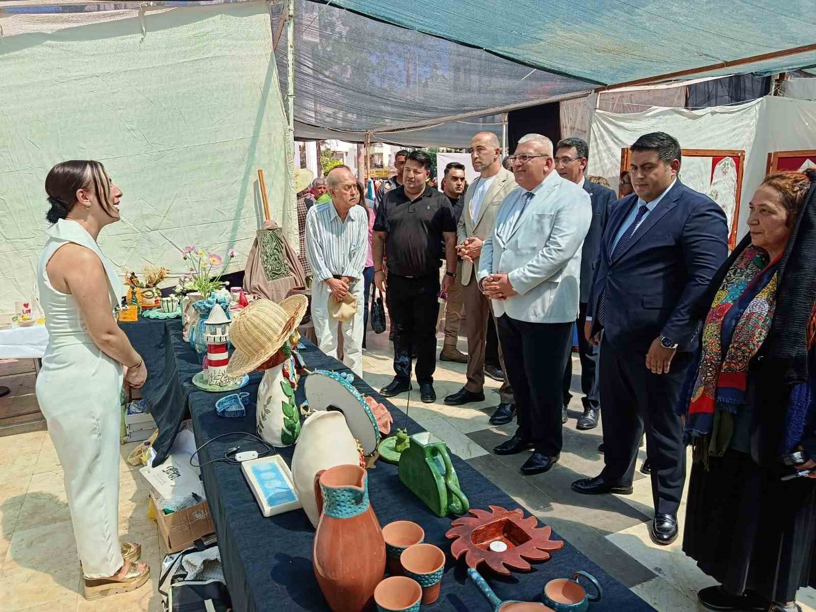 Kumluca&rsquo;da Halk Eğitim Merkezi M&uuml;d&uuml;rl&uuml;ğ&uuml; sergisi t&ouml;renle a&ccedil;ıldı
