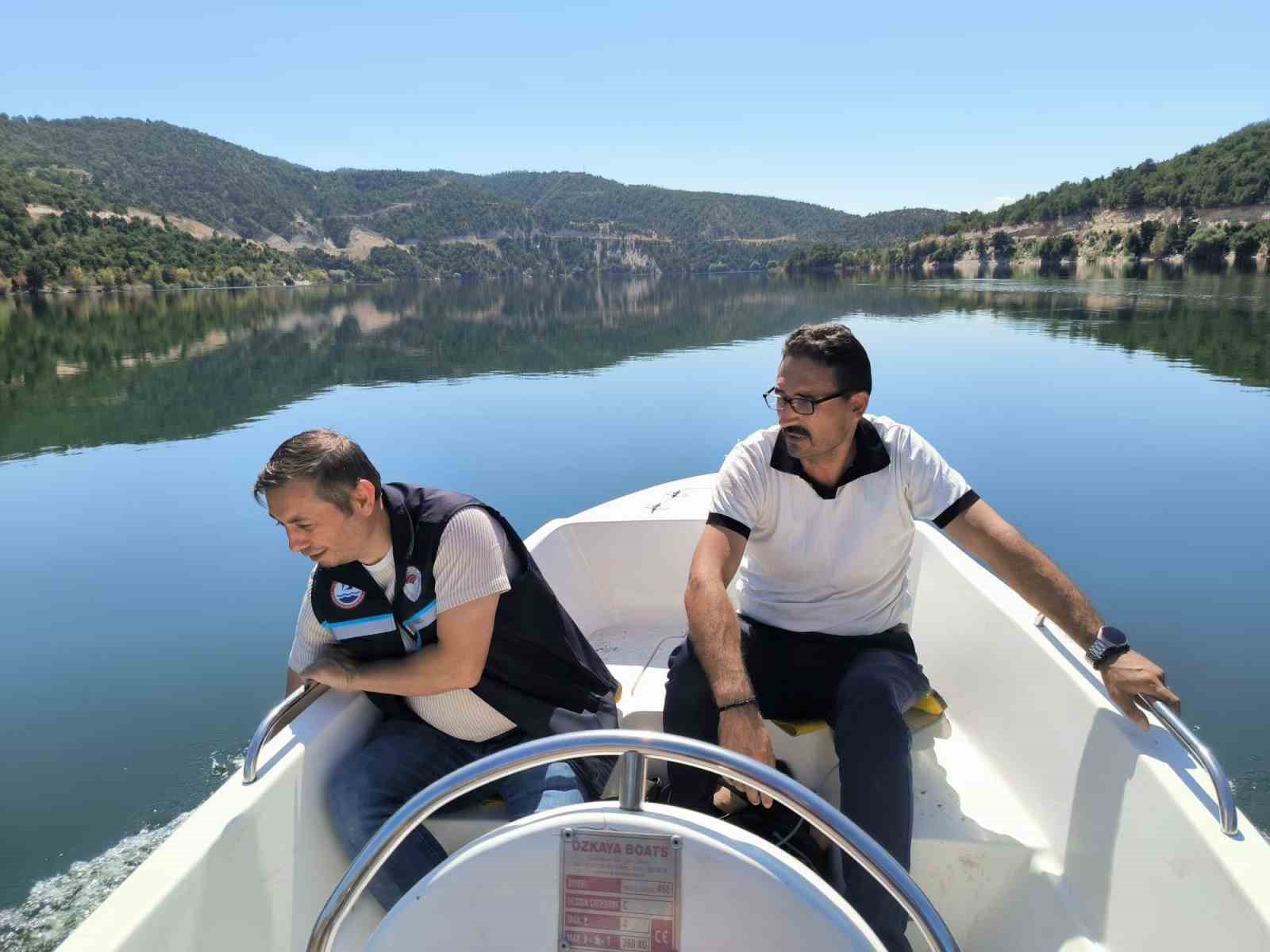Tavşanlı Kayaboğazı Barajı’nda sahipsiz balık ağlarına denetim