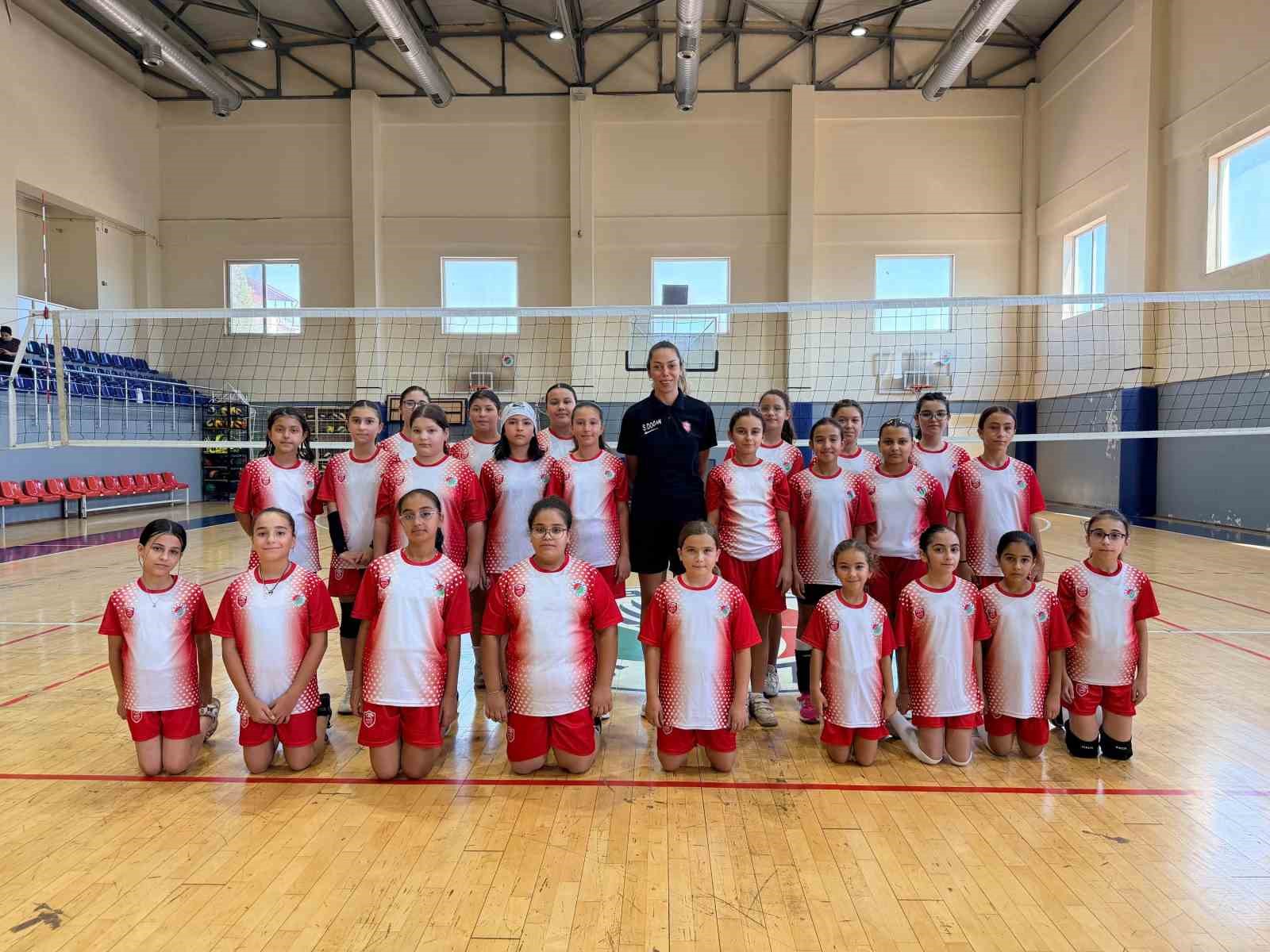 Kepez’de spor dolu yaz tatili