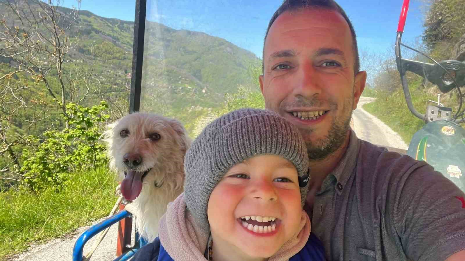 Kurtlar, indikleri k&ouml;yde k&ouml;peği boğdu