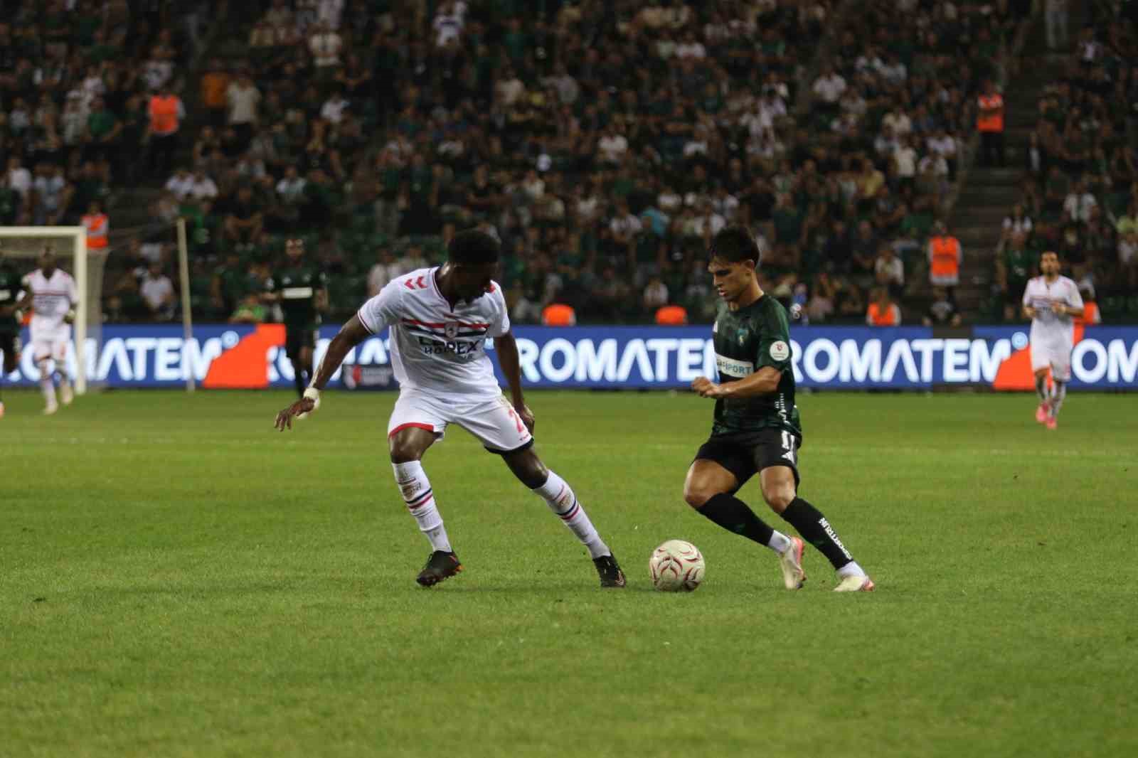 Trendyol S&uuml;per Lig: Kocaelispor: 1 - Samsunspor: 0 (İlk yarı)