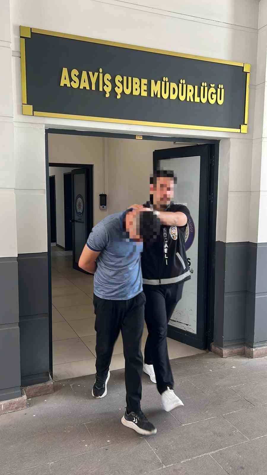 Kendini polis olarak tanıtıp 600 bin TL değerinde altın alan şüpheli yakalandı