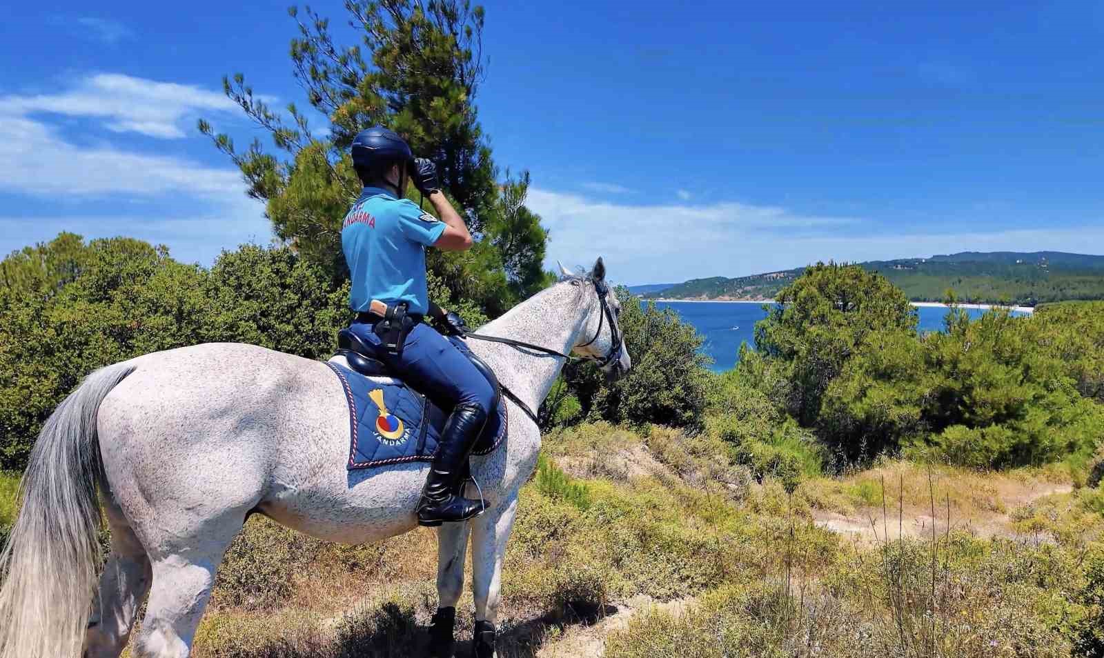 Çanakkale’de orman yangınlarına karşı jandarma ekipleri sahada