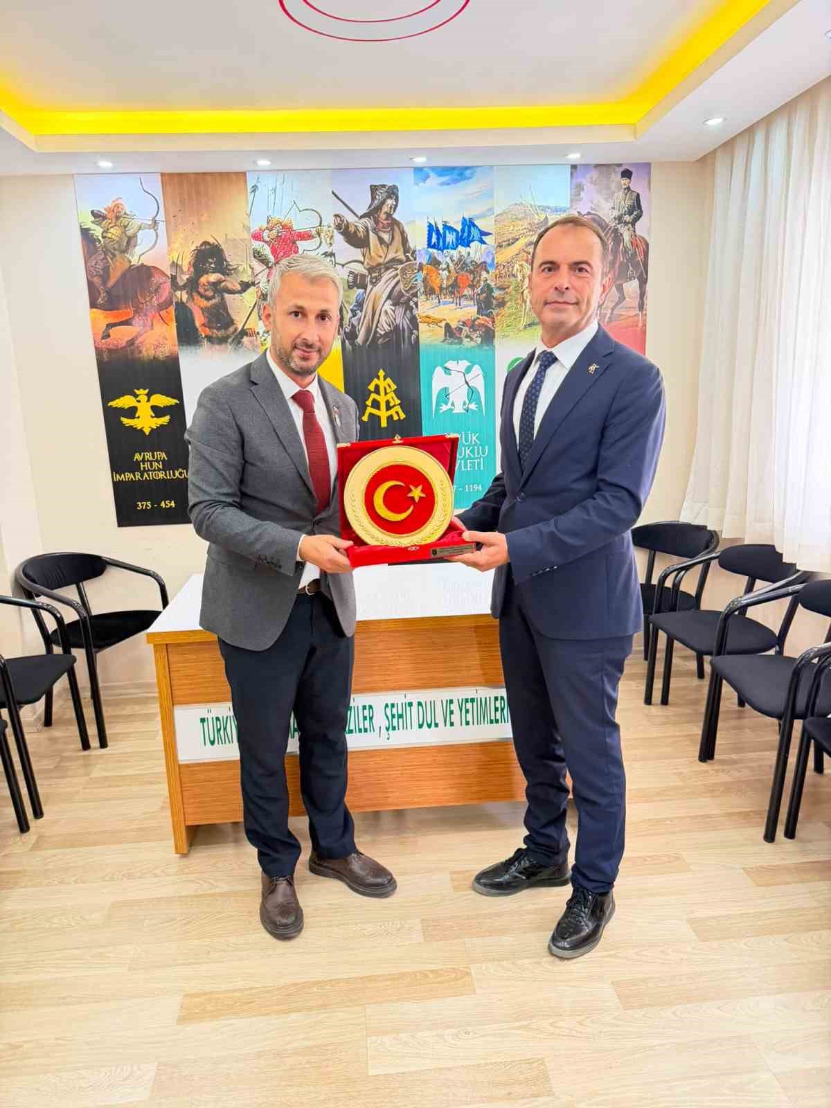 Şehit aileleri ve gaziler i&ccedil;in Manisa&rsquo;da g&uuml;&ccedil; birliği