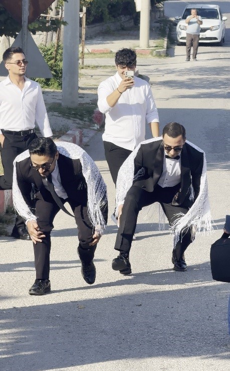 Tepecik beldesinde asırlık neşeli düğün gelenekleri