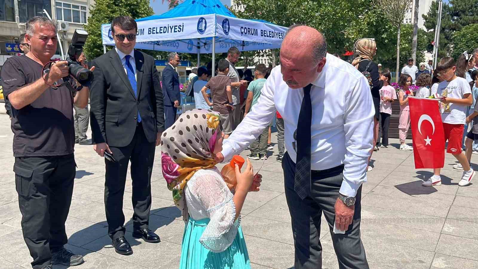 TRT sinema tırı Çorumlu çocuklar için perdelerini açtı