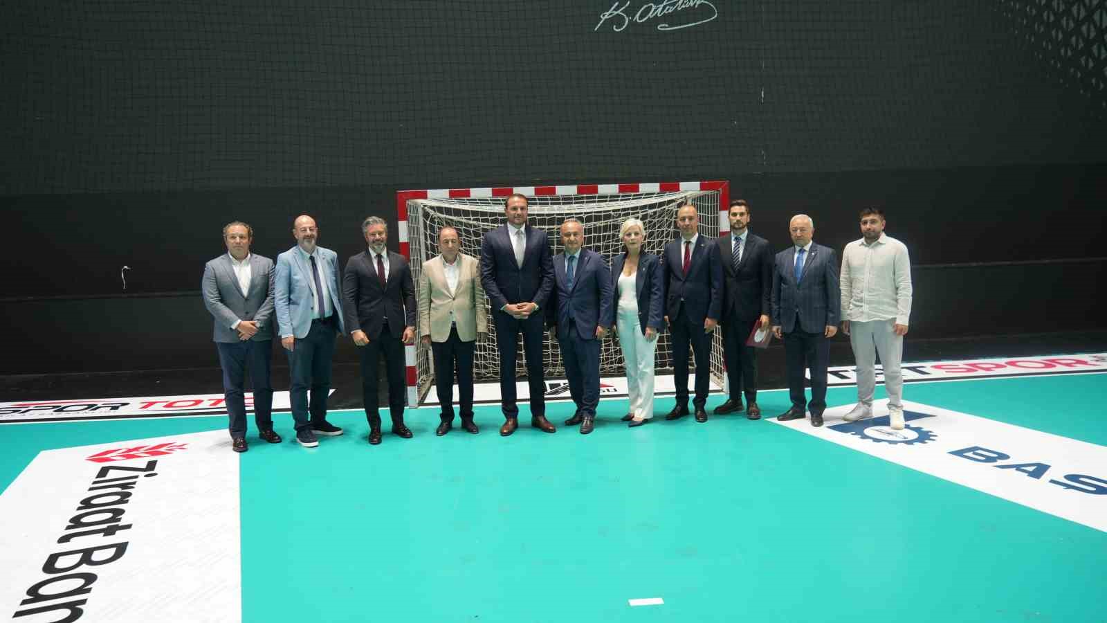Hentbol Meşaleleri iş birliği protokol&uuml; imzalandı