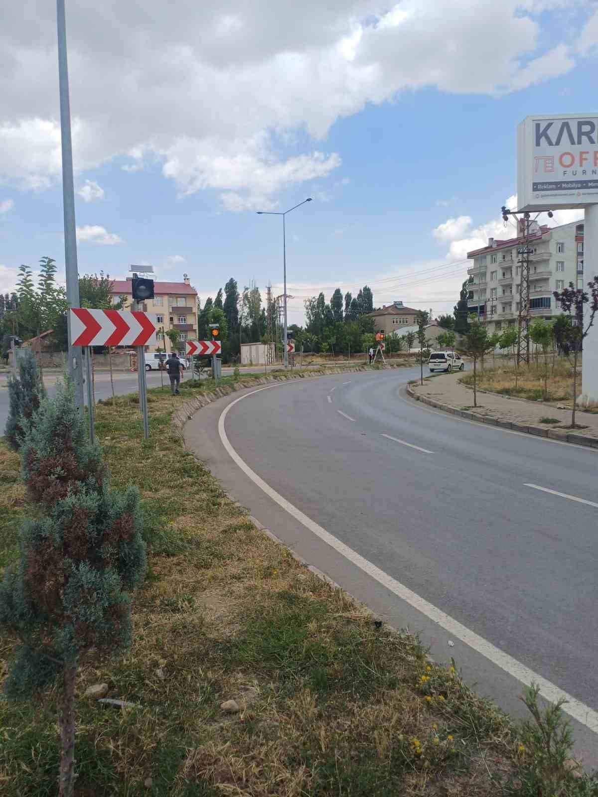 Patnos’ta trafik güvenliği için kavşaklarda tedbirler artırılıyor