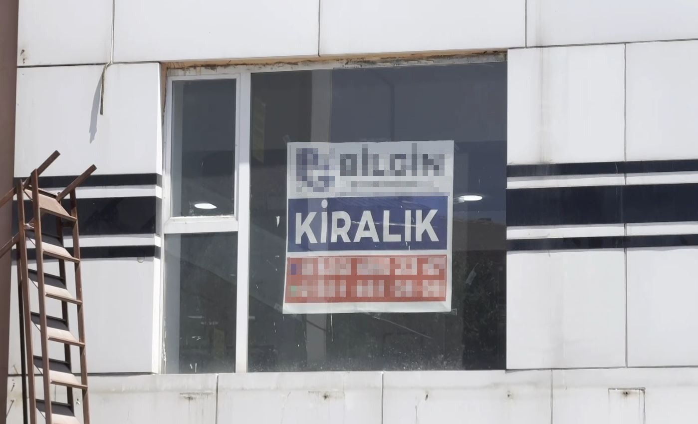 Dükkanlar boş kaldı, kiralık işyeri ilanları arttı