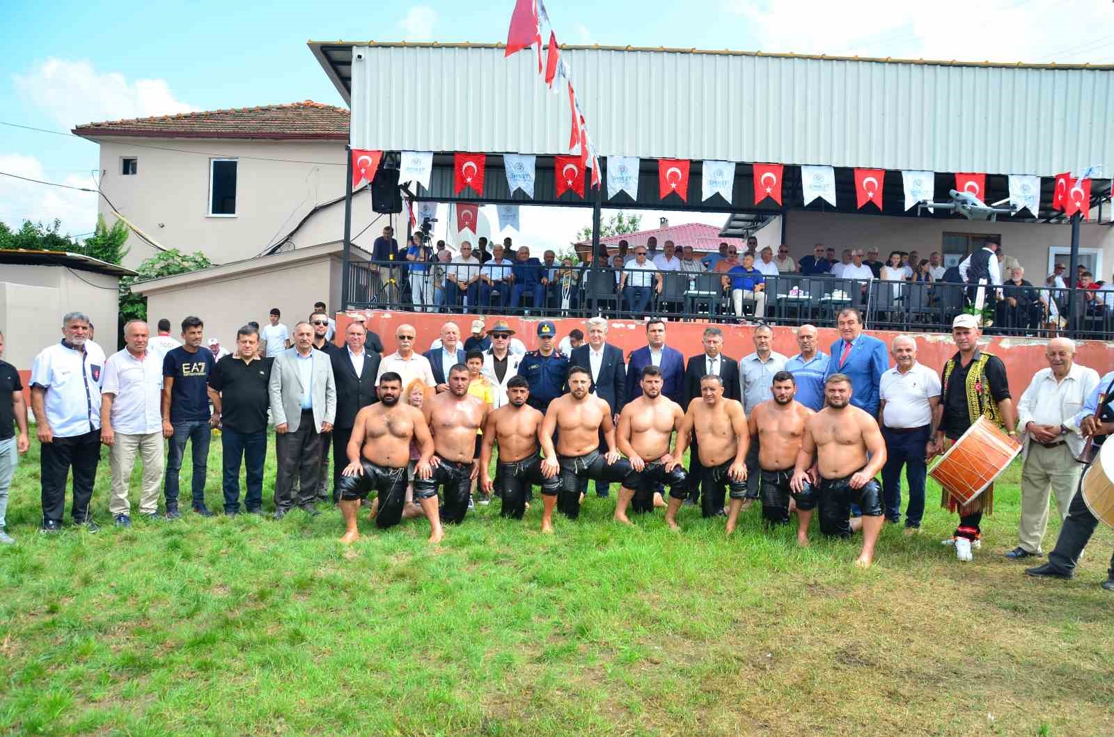 Asırlık Oğuzlu Yağlı Güreşleri’nde başpehlivan Serhan Elvan oldu