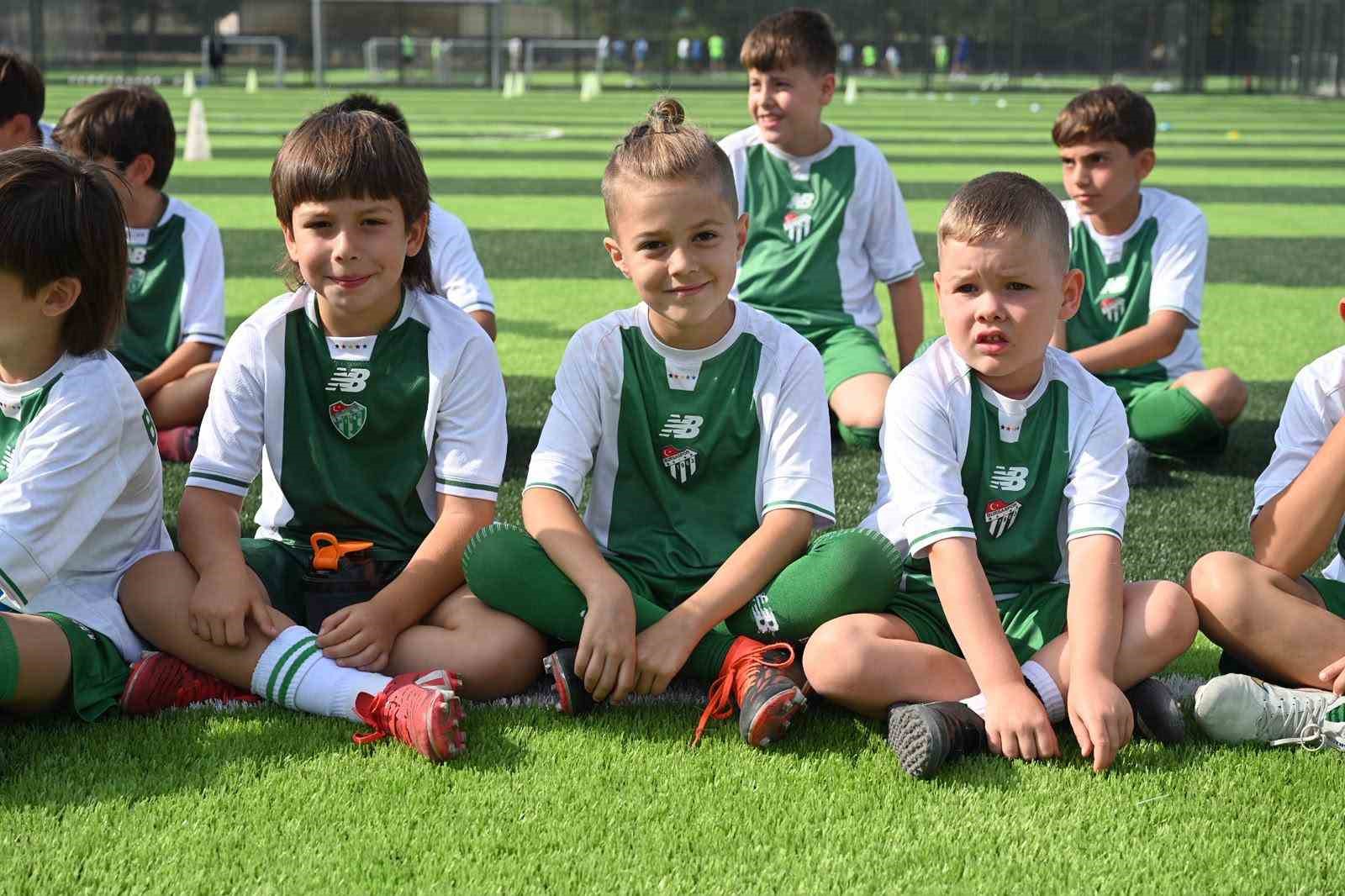 Büyükşehir’den Bursaspor’un geleceğine yatırım