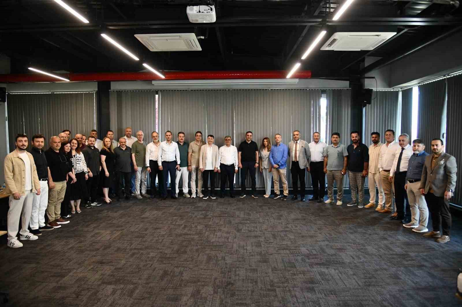 Özlü’den esnafla istişare toplantısı