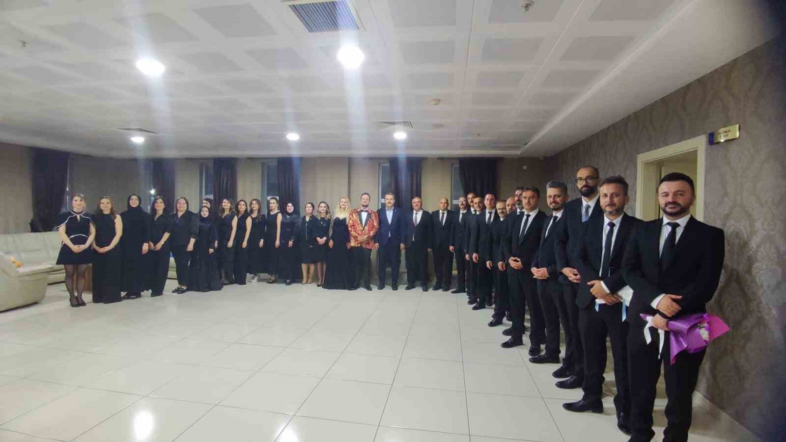 &Ouml;ğretmenlerden 19 Mayıs konseri