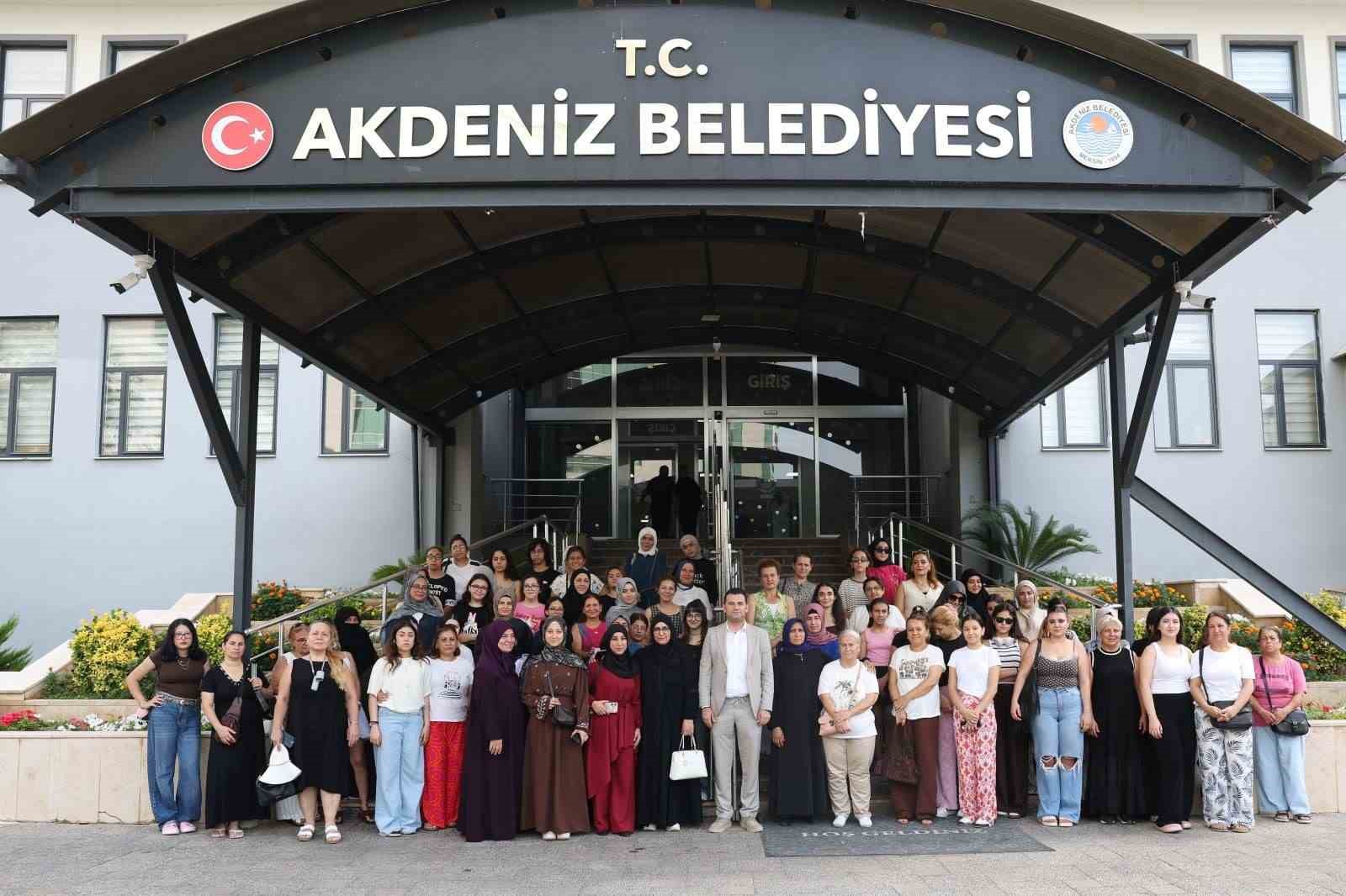 Akdenizli anne ve kızları Kapızlı Gençlik Kampında buluştu