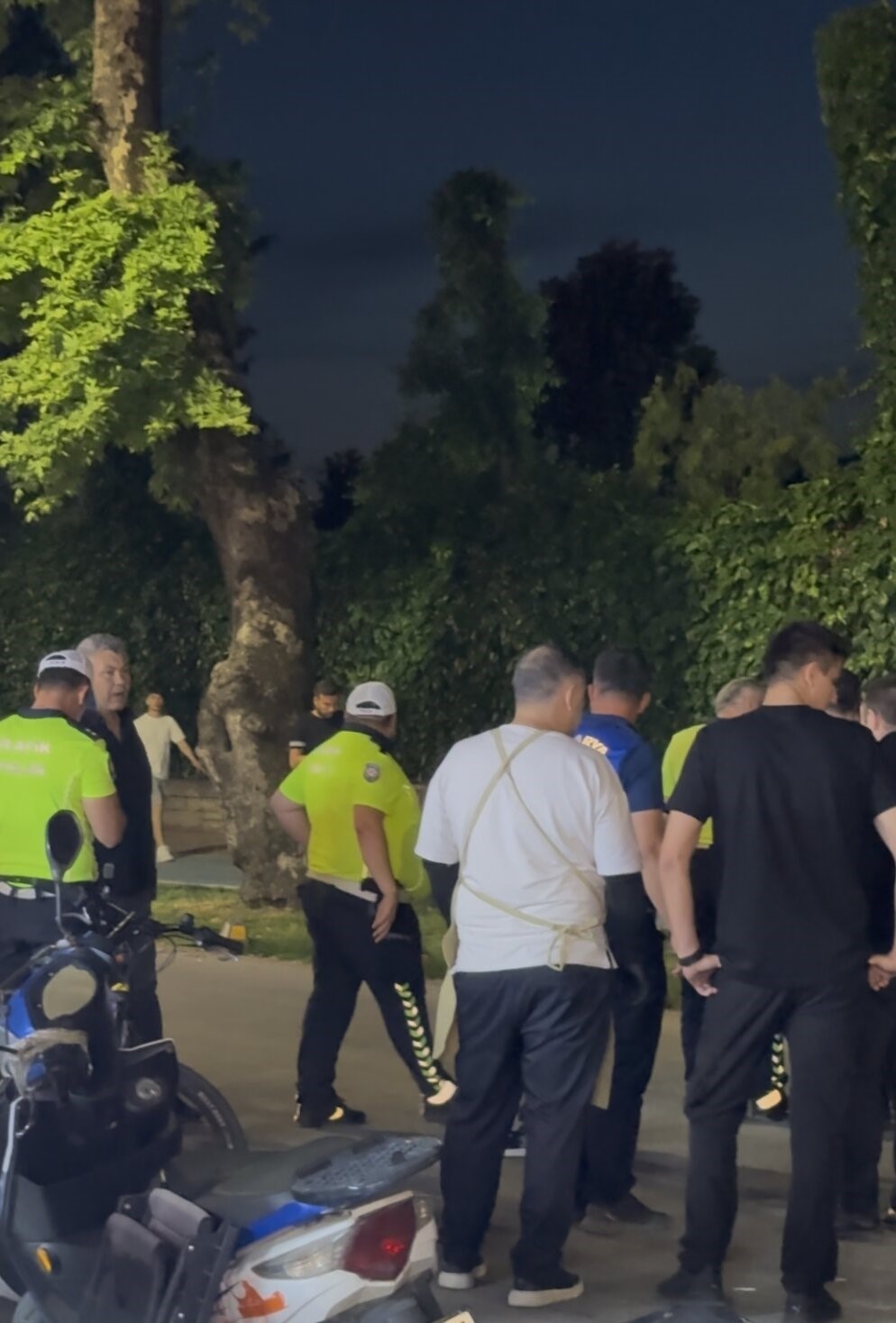 Kahreden kaza: Minibüsün çarptığı 16 yaşındaki çocuk hayatını kaybetti