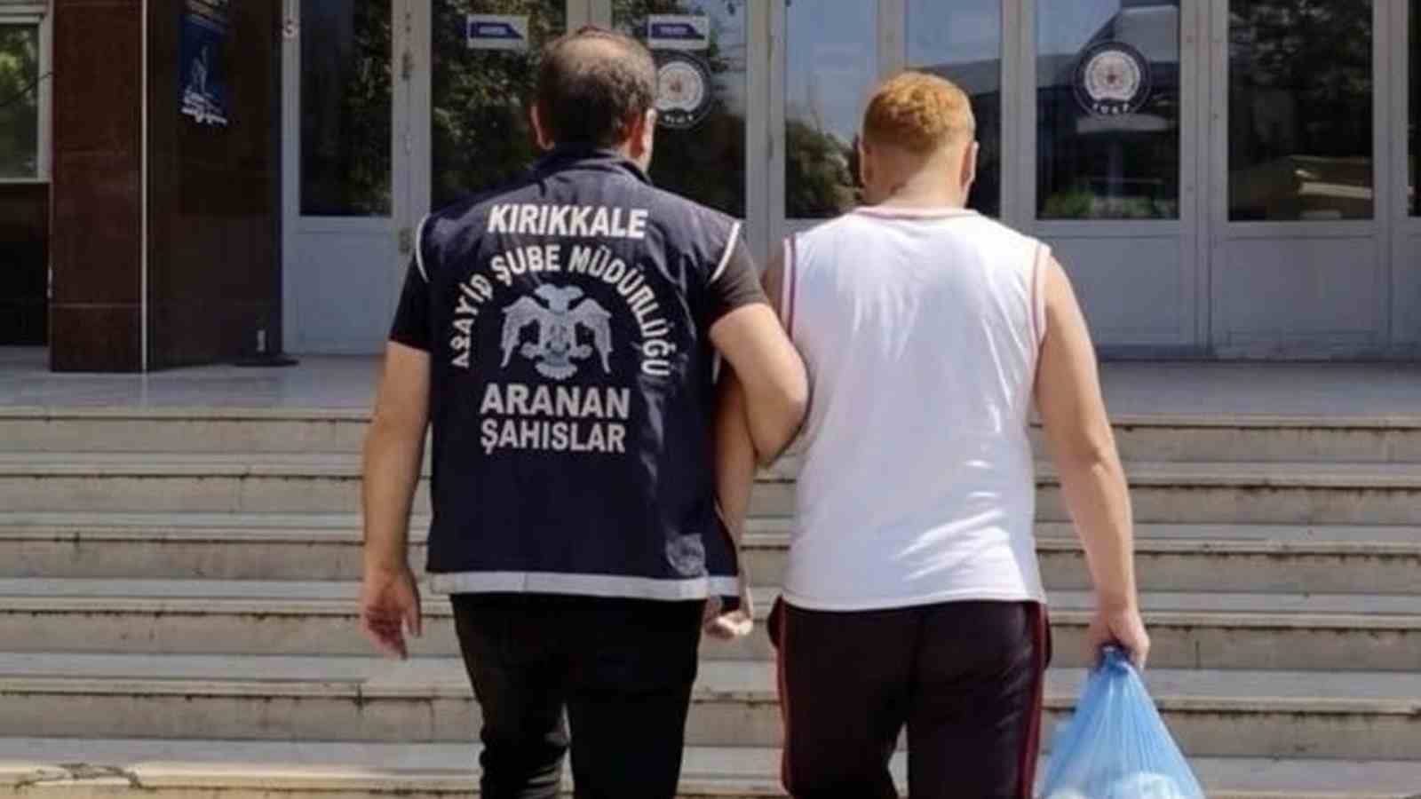 Kırıkkale’de hırsızlık suçlarından aranan 2 hükümlü yakalandı