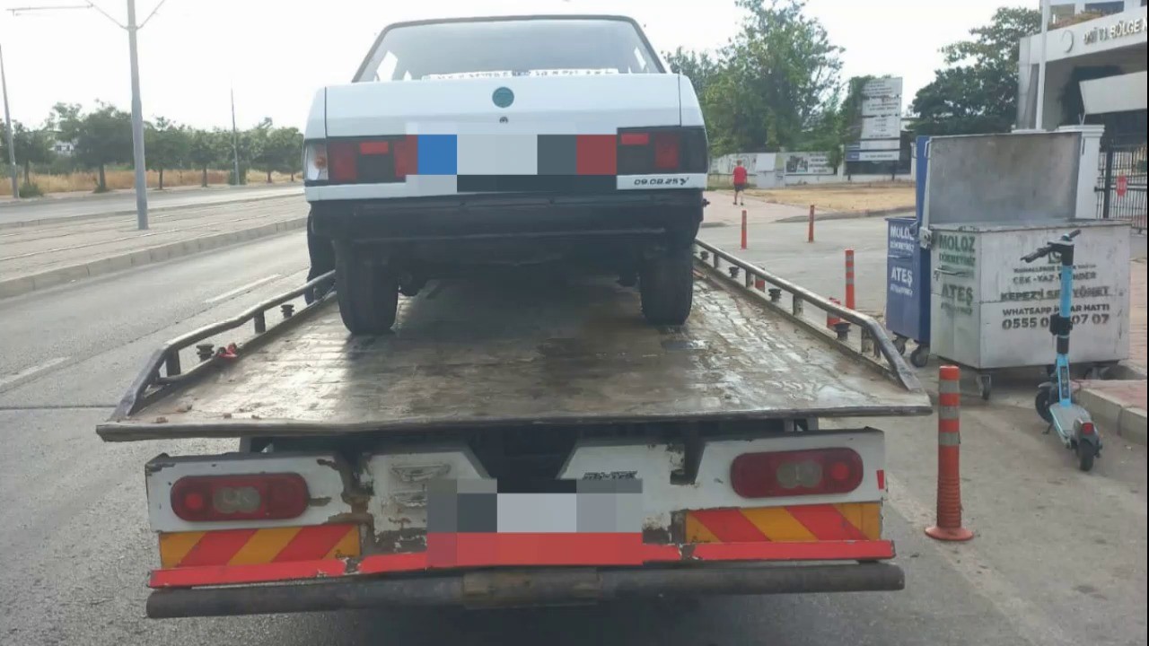 Antalya&rsquo;da drift yapan s&uuml;r&uuml;c&uuml;ye adli ve idari işlem