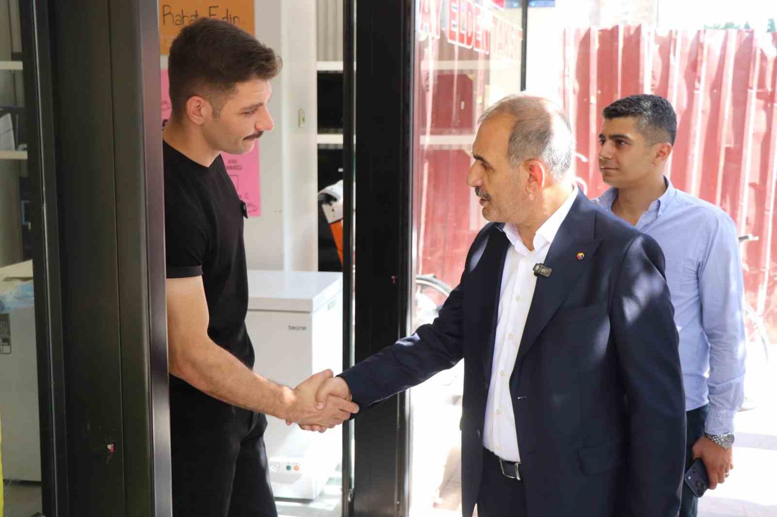 Başkan Alan: "G&uuml;&ccedil;l&uuml; yarınlara birlikte y&uuml;r&uuml;yeceğiz"