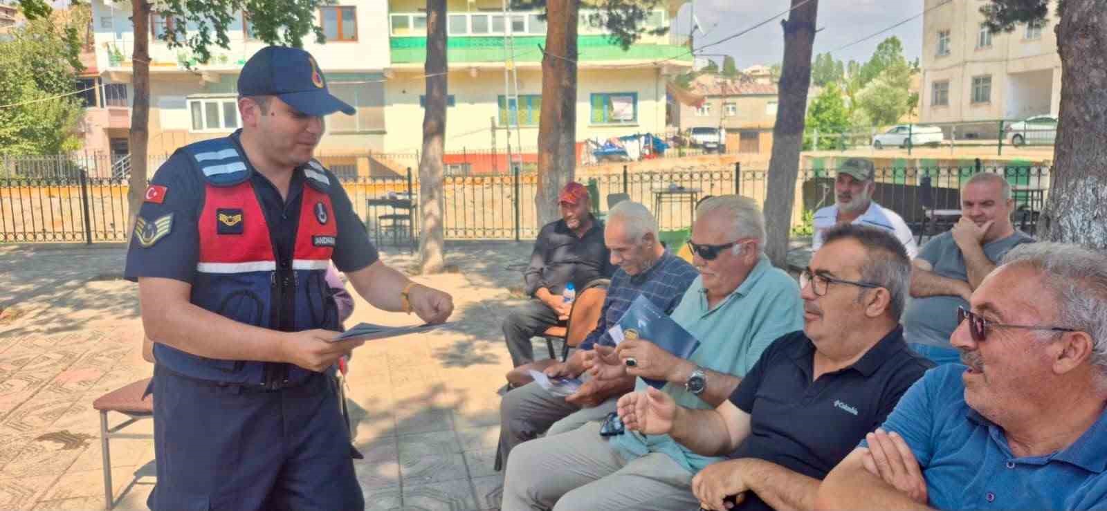 Bayburt&rsquo;ta vatandaşlara aile i&ccedil;i şiddet ve uyuşturucuyla m&uuml;cadele eğitimi