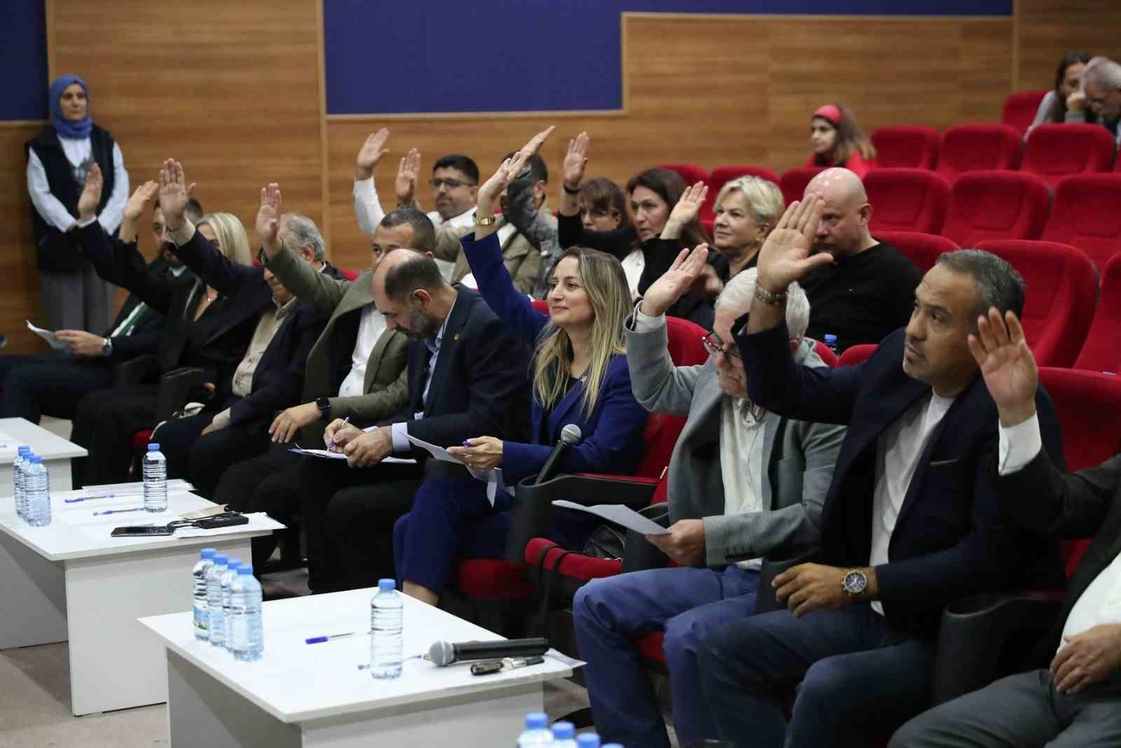 Aliağa Belediye Meclisinde çoğunluk Cumhur İttifakı’na geçti