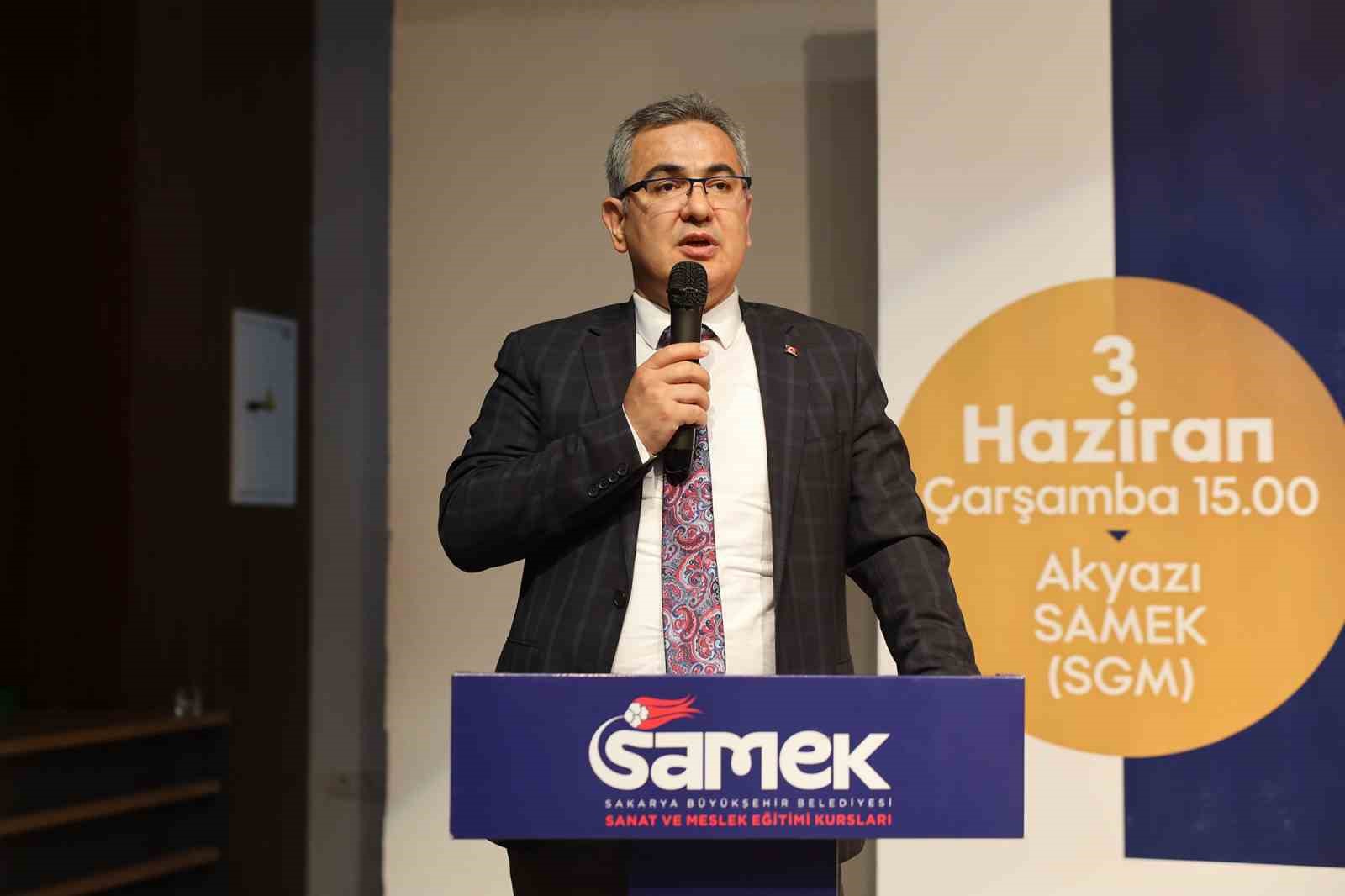 17 farklı branştan el işleri, yıl sonu sergisinde beğeniye sunuldu