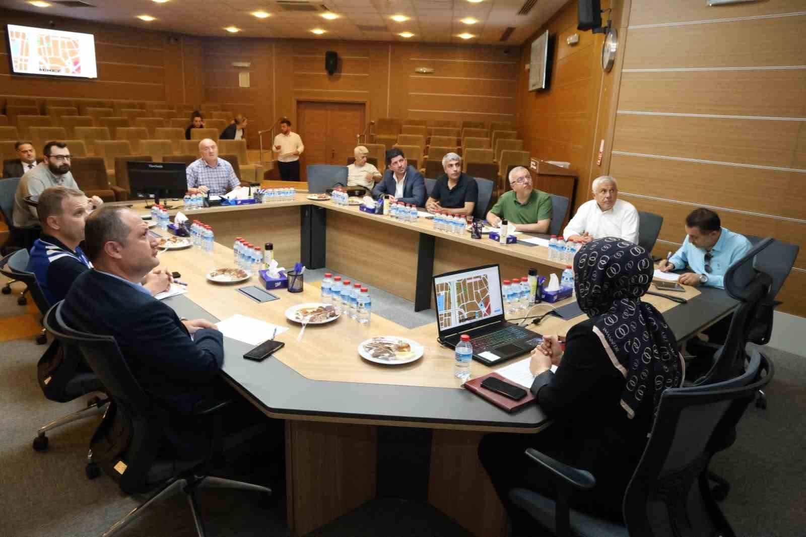 Kocaeli’de kuralları ihlal eden 89 şoföre para cezası