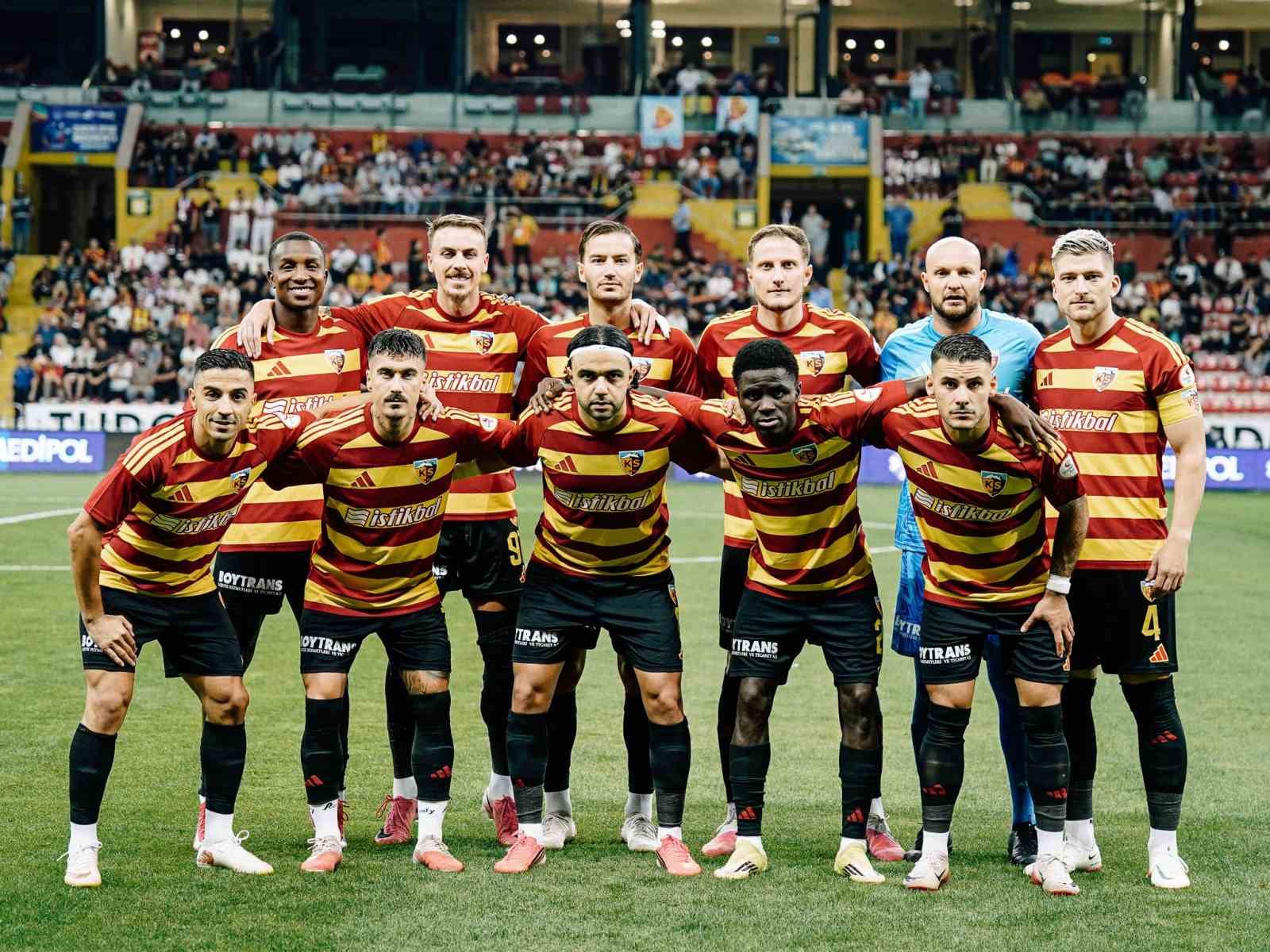 Kayserispor 28 kişilik kadrosunu TFF’ye bildirdi