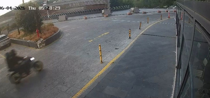 Sultangazi’de alışveriş merkezine silahlı saldırı