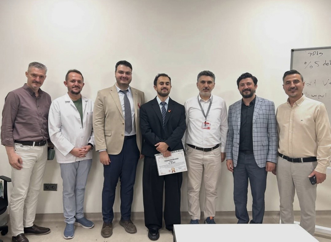 K&uuml;tahya Şehir Hastanesinde Dr. Ali Şen uzmanlık eğitimini tamamladı