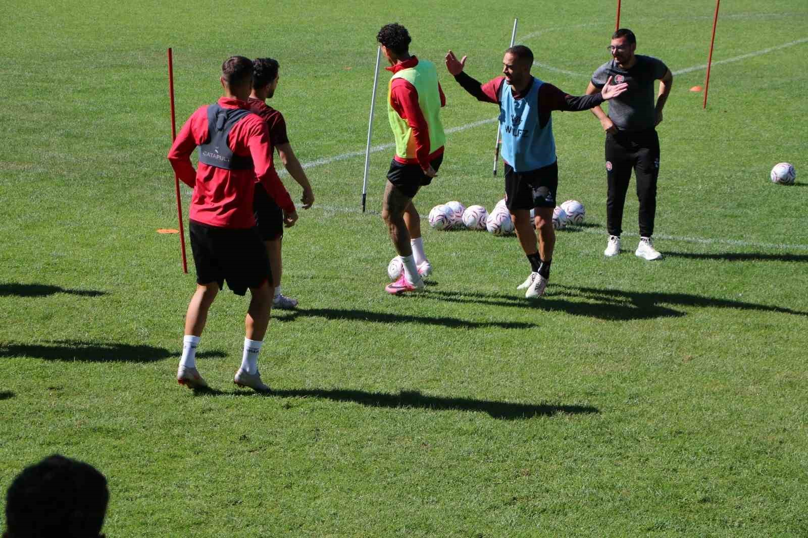 Fatih Karagümrük, yeni sezon hazırlıkları için Bolu’da kampa girdi