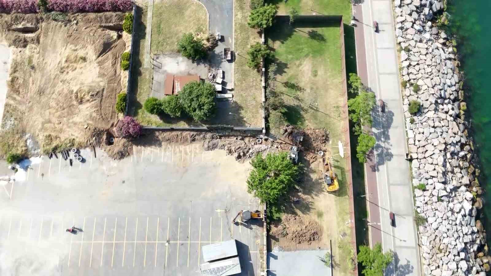 Kadıköy’de yapılacak dev cami için ilk kazı başladı