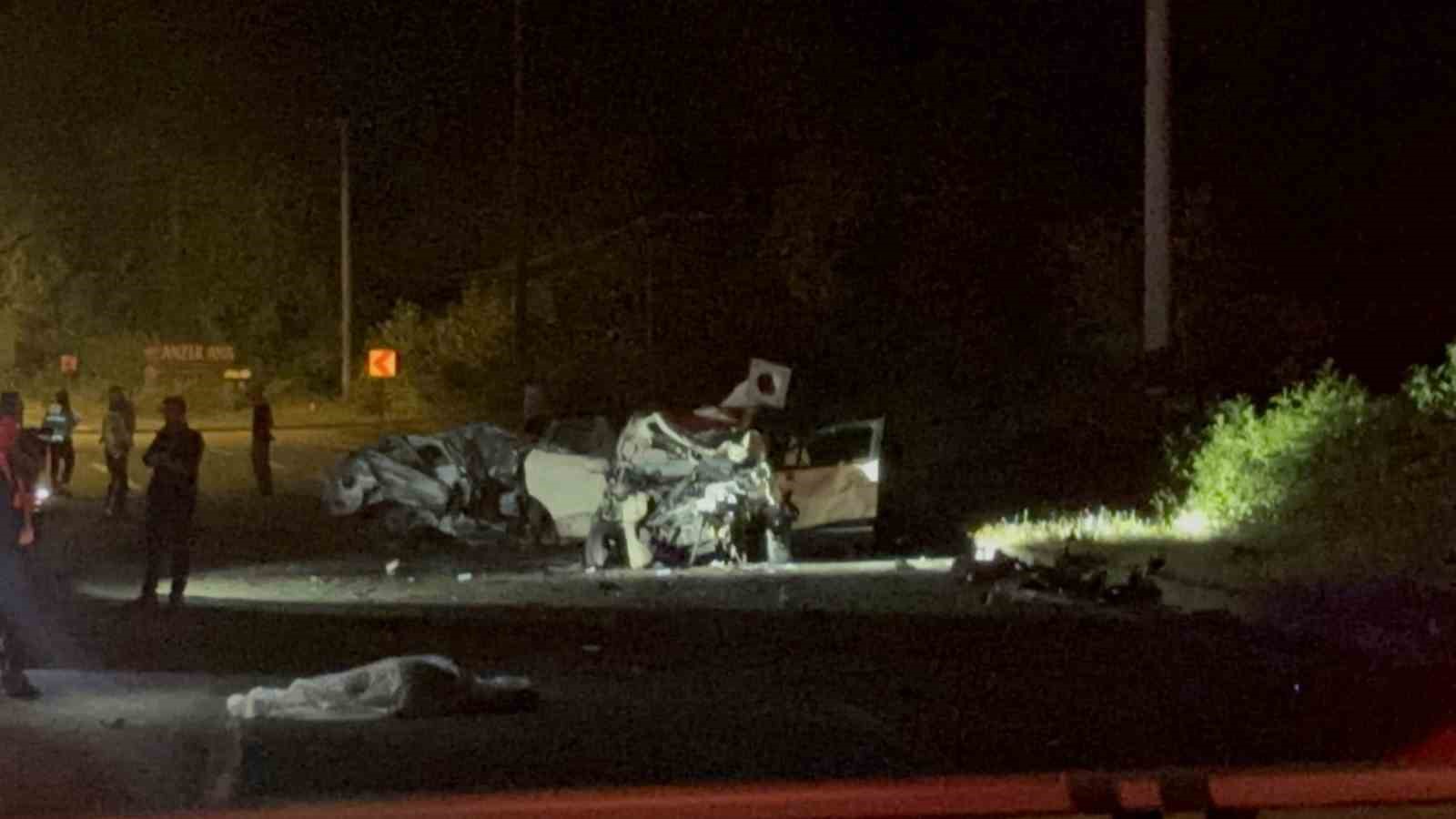 Rize&rsquo;de katliam gibi kaza: 3 &ouml;l&uuml;, 4 yaralı