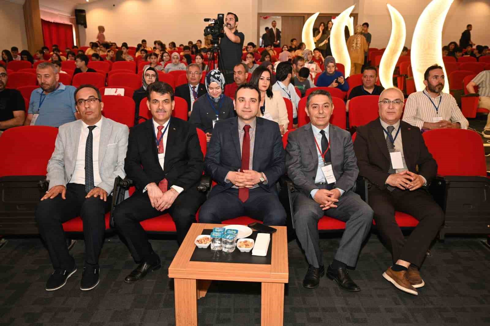 Aydın&rsquo;da, Kur&rsquo;an-ı Kerimi G&uuml;zel Okuma Yarışması B&ouml;lge Finali yapıldı
