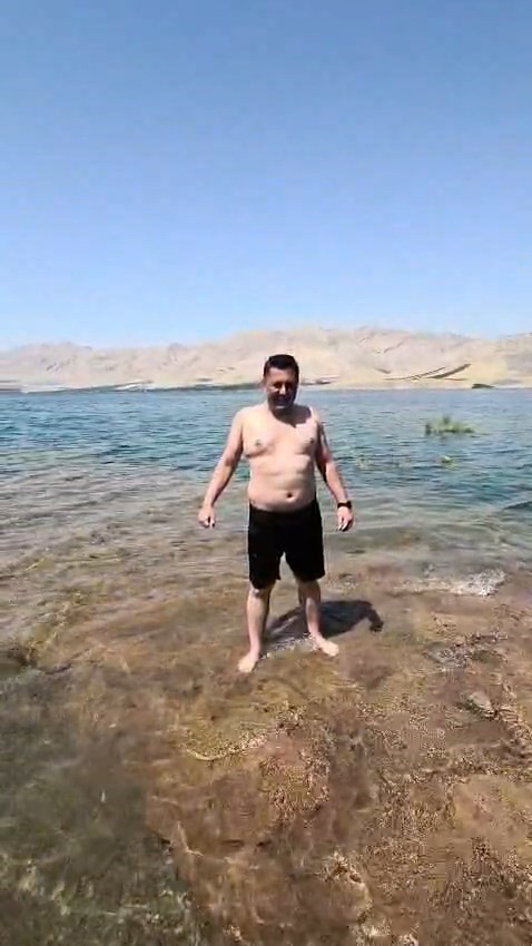 Elazığ&rsquo;dan Malatya&rsquo;ya y&uuml;zerek ge&ccedil;ti