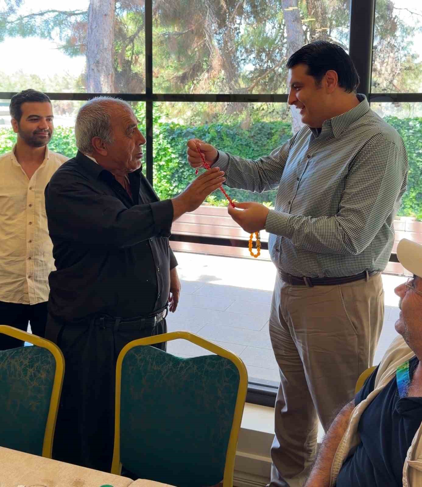 Başkan Yılmaz’dan, Babalar Günü’nde anlamlı buluşma